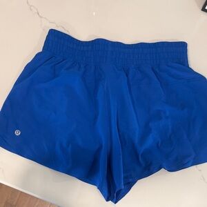 lululemon shake it out HR running short 2.5” - Galactic Cobalt